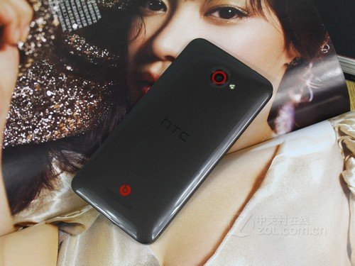 1080P高清屏幕 HTC Butterfly再降200元 