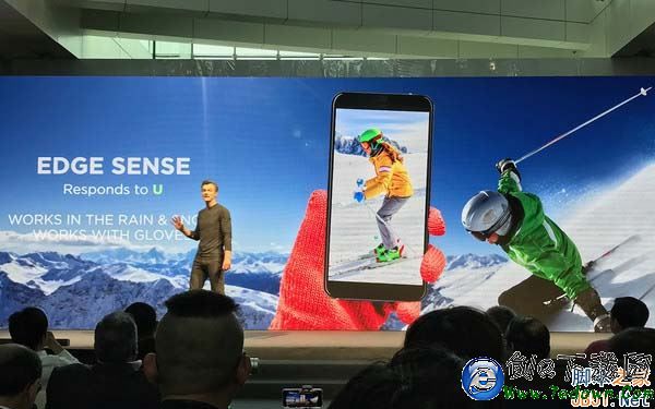 HTC U11怎么样？HTC U11外观、性能及拍照全面深度测评图解