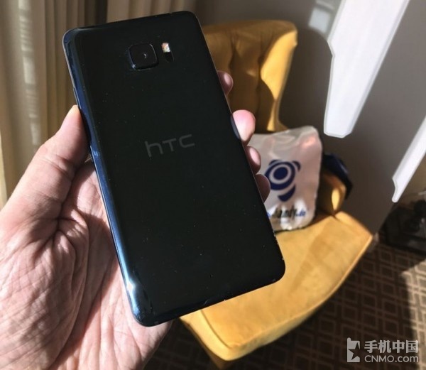 网上流出的HTC U Ultra真机照