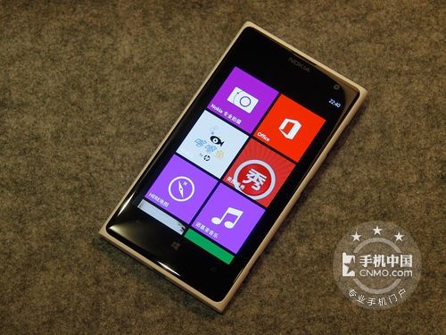4100万像素WP8系统 Lumia 1020火爆热销 