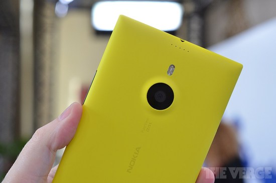 2013诺基亚世界大会：四核Lumia 1520试玩