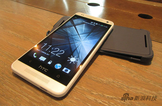 HTC One mini外观