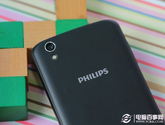 Philips手机i908曝光 5英寸1080P屏八核