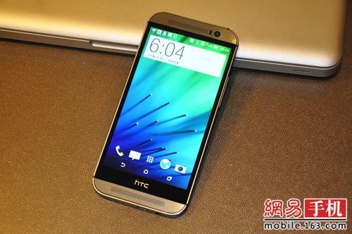 金属机身双后置摄像头 HTC One M8评测