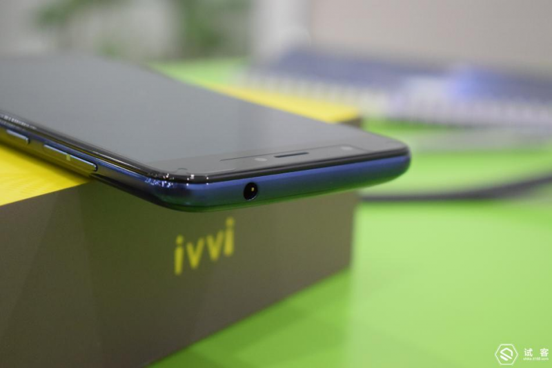 科技与智慧化身 裸眼3D手机ivvi K5网友体验