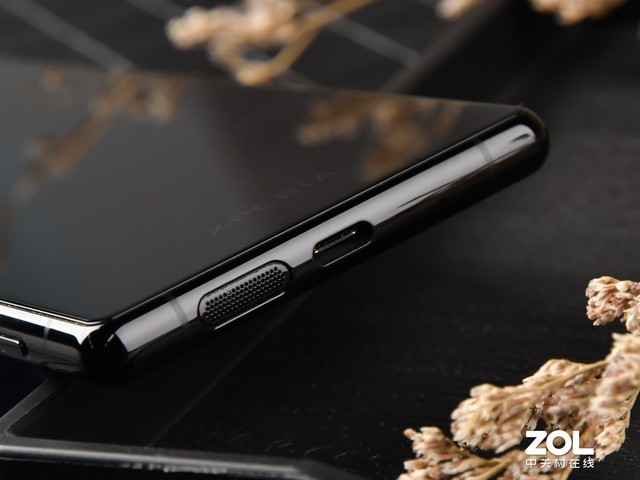 预售5399元的黑科技旗舰：索尼Xperia 5全面评测 